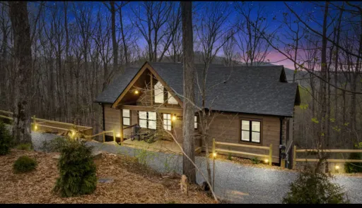 Image for article  Best 2026 Mountain Airbnb Cabins in Blue Ridge Mountains, USA