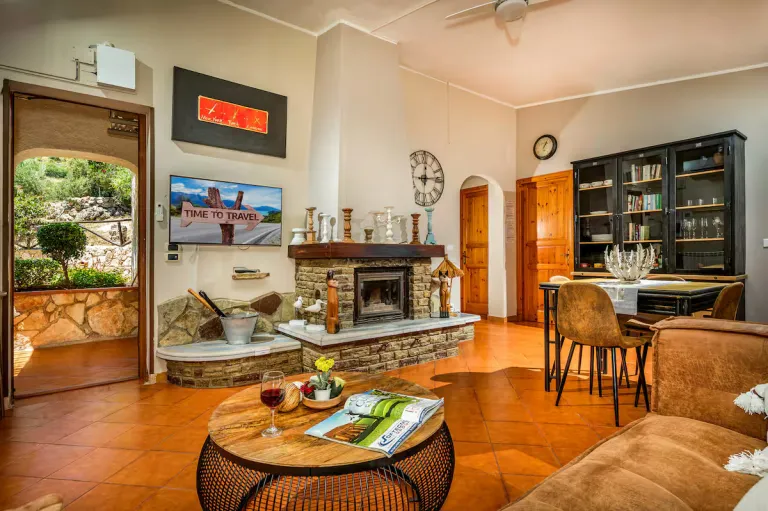 Airbnb Stays in Sicily, Italy with Sea Views