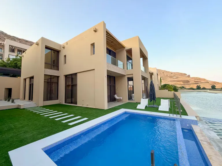 Best 2026 Airbnb Stays in Muscat, Oman with Beach Views
