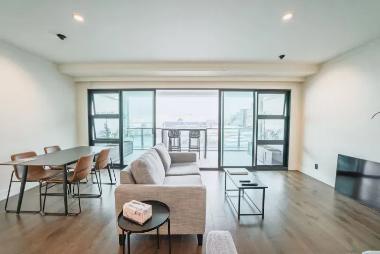 Best 2026 Airbnb Stays in Auckland, New Zealand with Harbour Views
