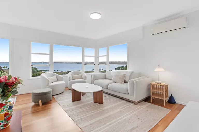Best 2026 Airbnb Stays in Auckland, New Zealand with Harbour Views