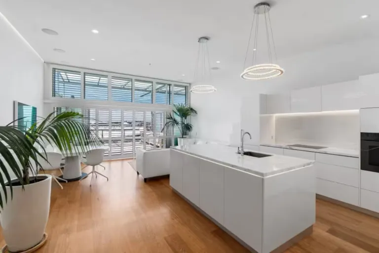 Best 2026 Airbnb Stays in Auckland, New Zealand with Harbour Views
