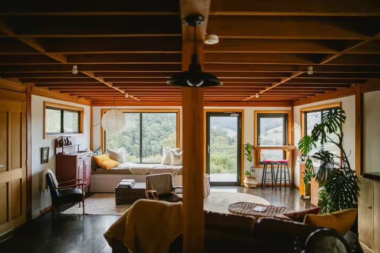 8 Best 2026 Airbnb Stays in Tasmania, Australia for Wilderness Retreats
