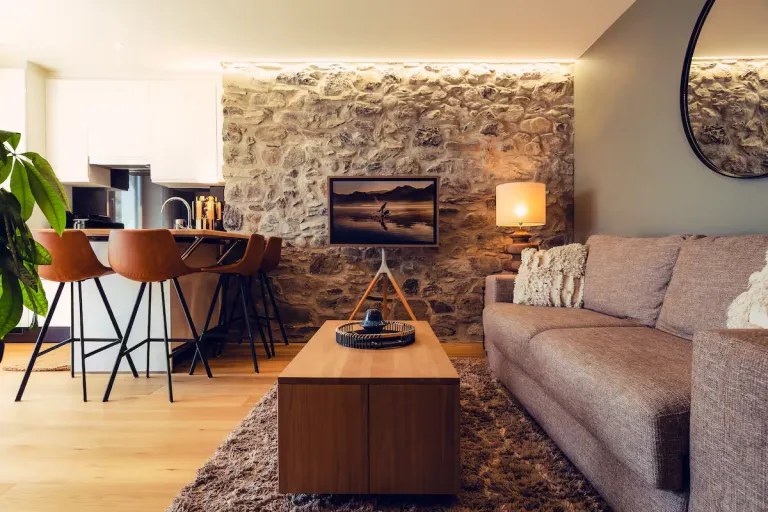 Best 2026 Airbnb Stays in Lake Geneva, Switzerland with Waterfront Views	