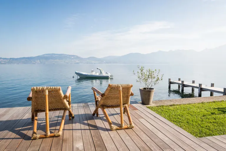 Best 2026 Airbnb Stays in Lake Geneva, Switzerland with Waterfront Views	