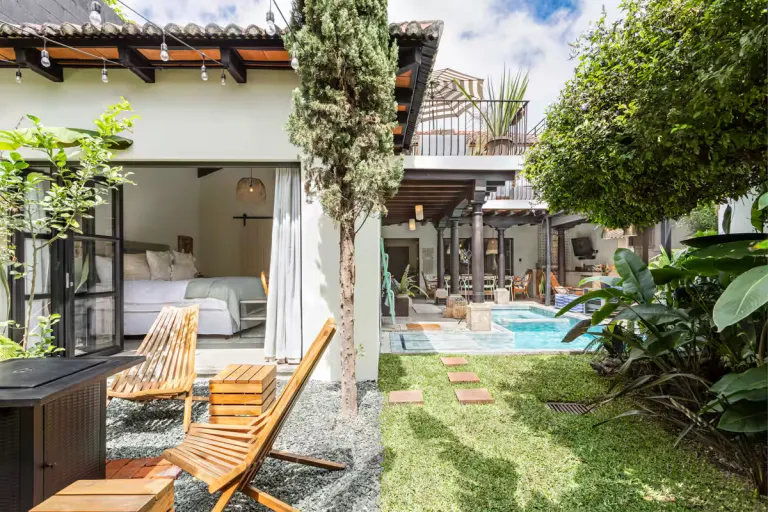 8 Best 2026 Airbnb Stays in Antigua, Guatemala with Volcano Views