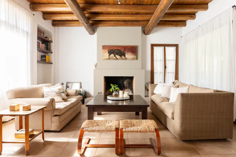 Best 2026 Airbnb Stays in Mendoza, Argentina for Wine Lovers		