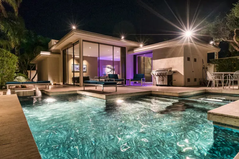 Best 2026 Luxury Airbnb Stays in Palm Springs, California with Private Pools