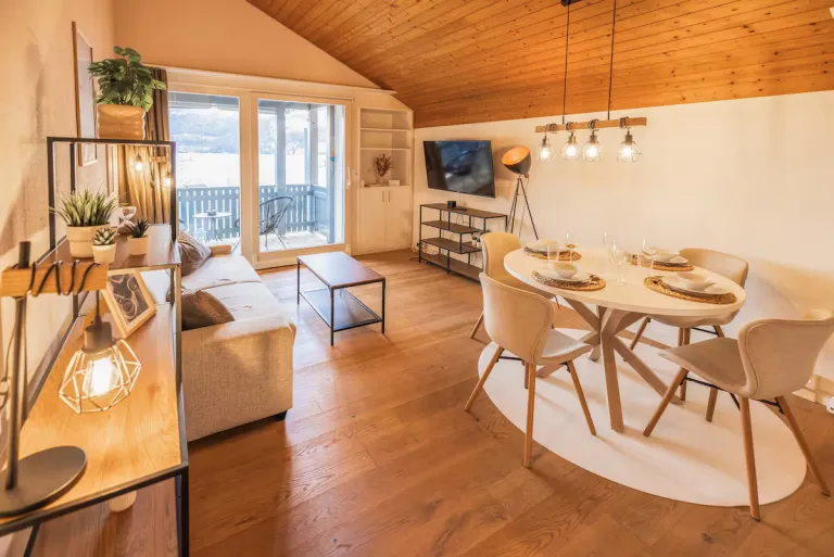 Best 2026 Airbnb Stays in Interlaken, Switzerland with Mountain & Lake Views