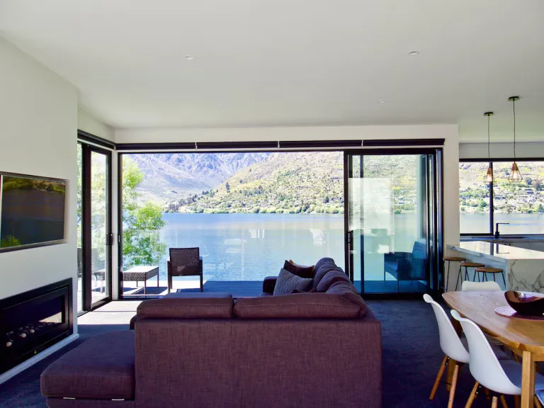 Best 2026 Airbnb Stays in Queenstown, New Zealand for Adventure Travelers