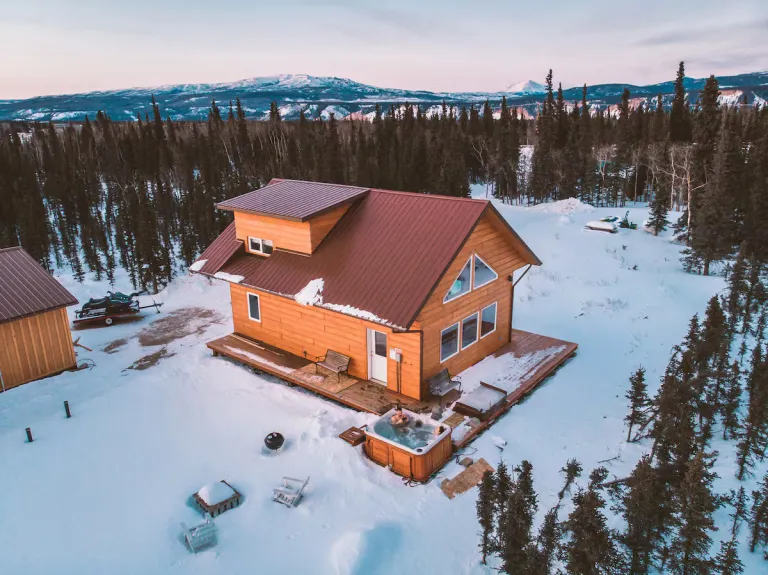 8 Best 2026 Airbnb Cabins in Alaska for Wilderness Adventures