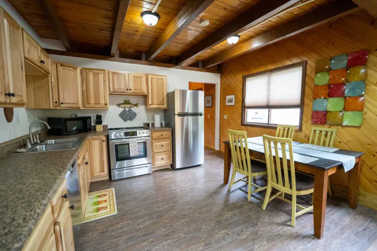 8 Best 2026 Airbnb Cabins in Alaska for Wilderness Adventures