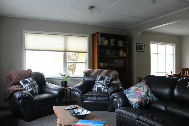 8 Best 2026 Airbnb Farm Stays in New Zealand for Countryside Escapes