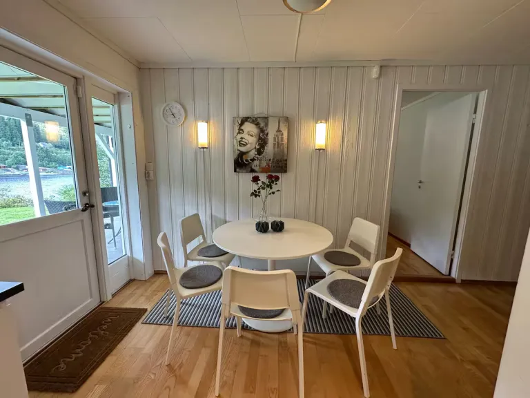 Best 2026 Airbnb Stays in Bergen, Norway with Fjord & Mountain Views