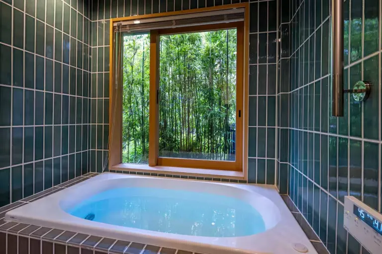 Best 2026 Airbnb Stays in Kyoto, Japan with Private Gardens & Traditional Interiors