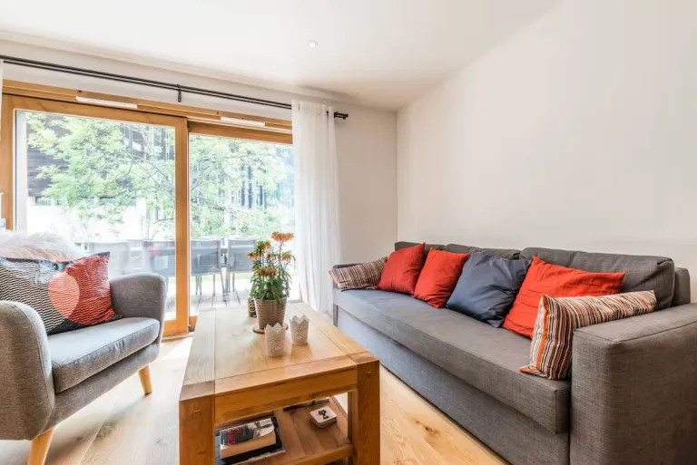 Best 2026 Airbnb Stays in Chamonix, France for Mont Blanc Views