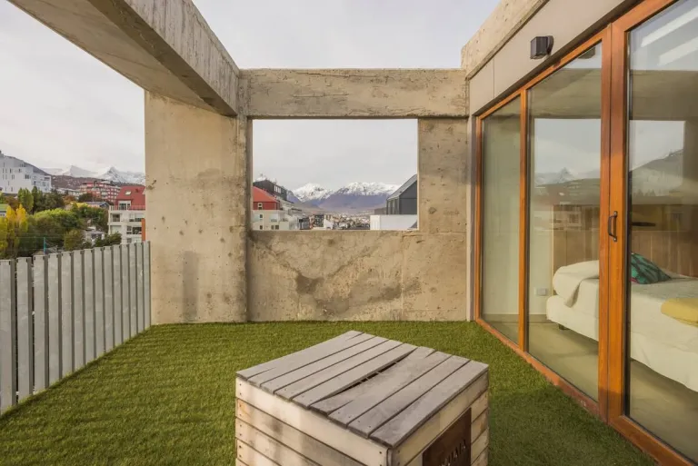 Best 2026 Airbnb Stays in Ushuaia, Argentina for the End-of-the-World Adventure