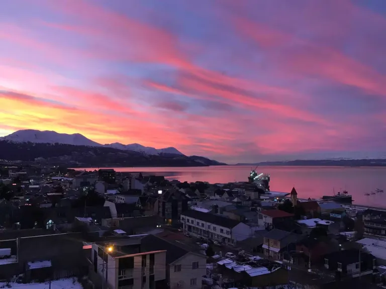 Best 2026 Airbnb Stays in Ushuaia, Argentina for the End-of-the-World Adventure