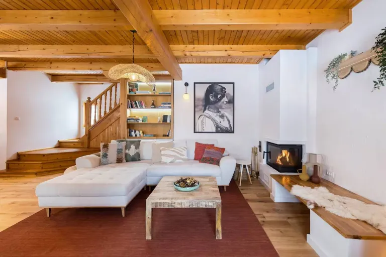 8 Best 2026 Airbnb Stays in Transylvania, Romania for Castle &amp; Countryside Experiences