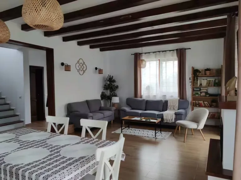 8 Best 2026 Airbnb Stays in Transylvania, Romania for Castle &amp; Countryside Experiences
