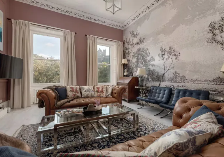 Best 2026 Airbnb Stays in Edinburgh for a Historic Scottish Getaway