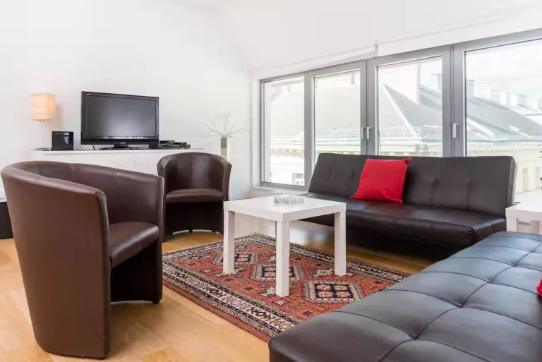 Best 2026 Airbnb Stays in Vienna for Art, Culture & Architecture Lovers