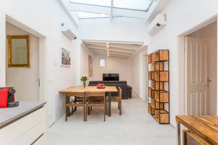 Best 2026 Airbnb Stays in Vienna for Art, Culture & Architecture Lovers