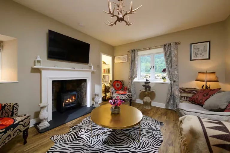 8 Best 2026 Airbnb Stays in the Scottish Highlands for Remote Escapes