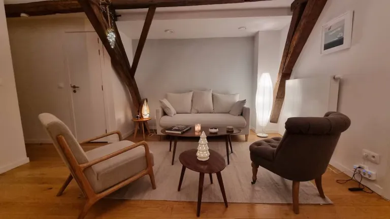 8 Best 2026 Airbnb Stays in Brussels Near Grand Place for First-Time Visitors