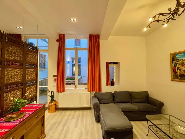 8 Best 2026 Airbnb Stays in Brussels Near Grand Place for First-Time Visitors
