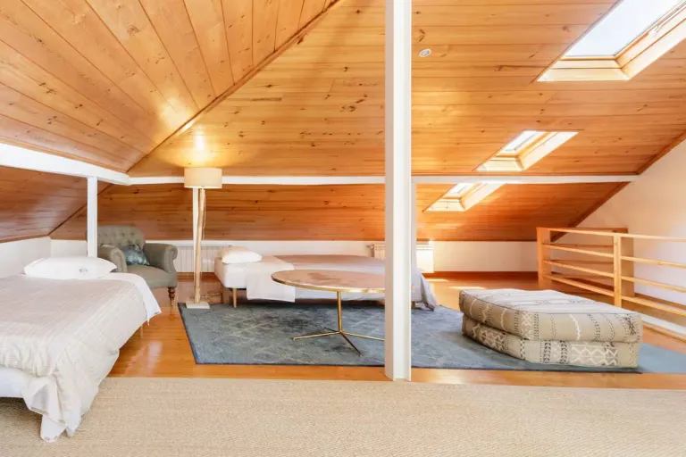 Best 2026 Airbnb Stays in Lisbon with Ocean & Sunset Views