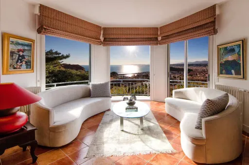 Image for article 8 Best 2026 Airbnb Stays in Nice, France for a French Riviera Escape