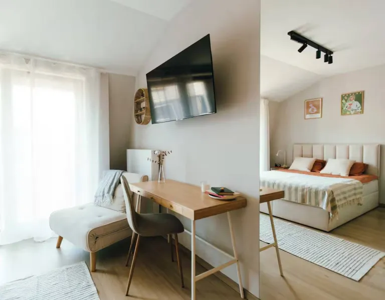 8 Best 2026 Airbnb Stays in Krakow, Poland Near Historic Attractions