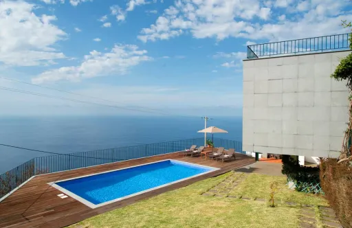 Image for article 8 Best 2026 Airbnb Stays in Madeira for Hiking & Scenic Mountain Escapes