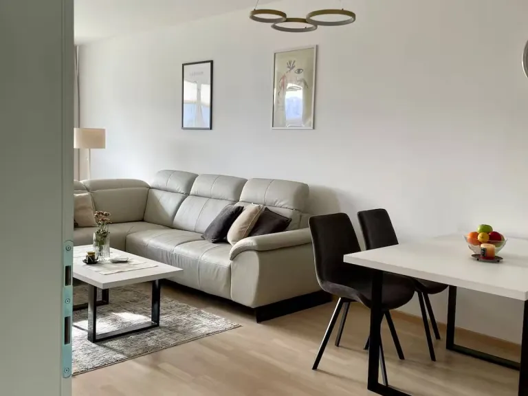 8 Best 2026 Airbnb Stays in Sarajevo for Culture, History & Mountain Views