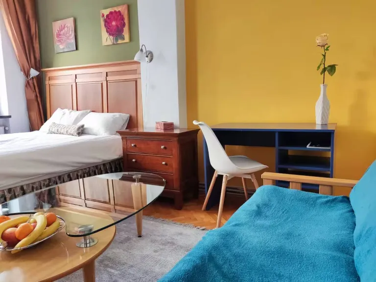 8 Best 2026 Airbnb Stays in Sarajevo for Culture, History & Mountain Views