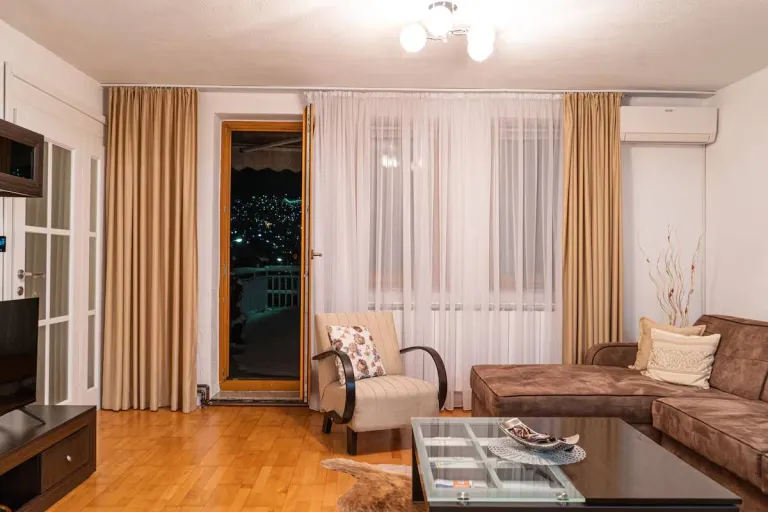 8 Best 2026 Airbnb Stays in Sarajevo for Culture, History & Mountain Views