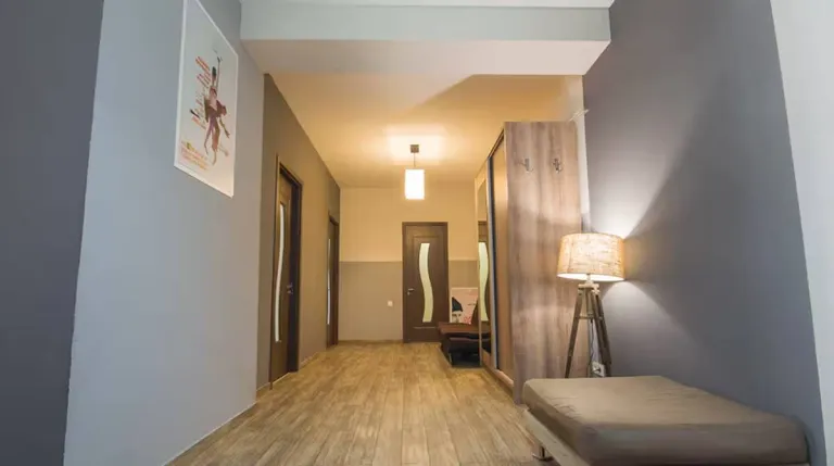 8 Best 2026 Airbnb Stays in Tbilisi, Georgia for Food &amp; Culture Travelers