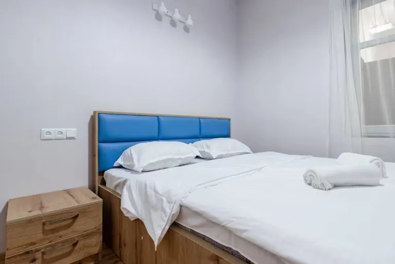 8 Best 2026 Airbnb Stays in Tbilisi, Georgia for Food &amp; Culture Travelers