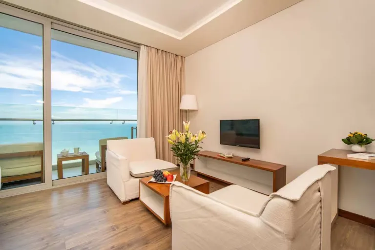 8 Best 2026 Airbnb Stays in Da Nang, Vietnam Near the Beach