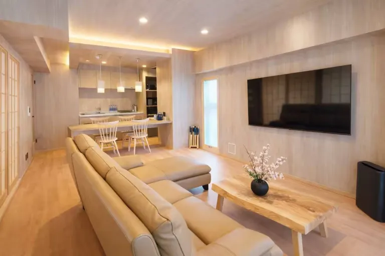 8 Best 2026 Airbnb Stays in Osaka for Food, Shopping &amp; Nightlife