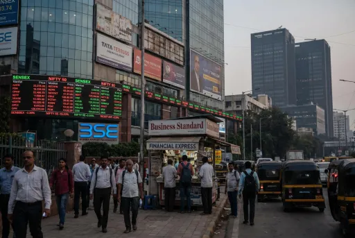 image for article Indian Markets in Focus: What Q2 Earnings Reveal About Consumer Demand, E-Commerce and Infrastructure Growth