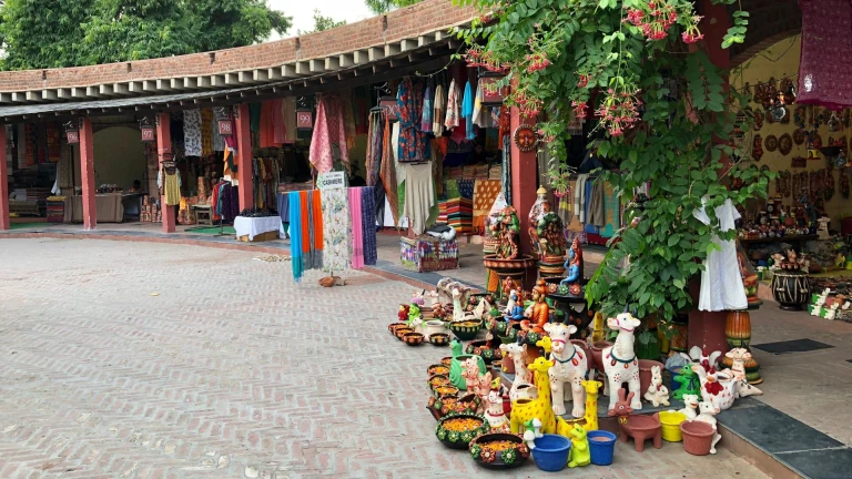 Dilli Haat, Delhi