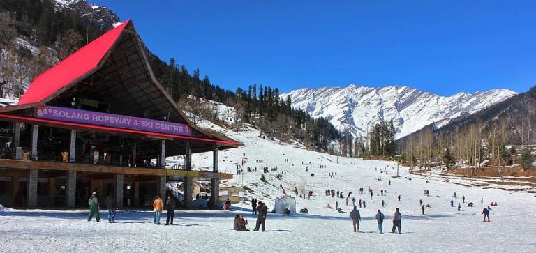 Skiing in Solang Valley