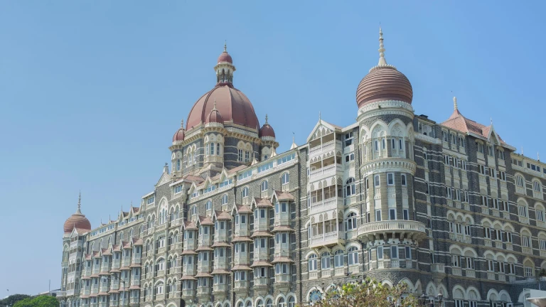 10 bizarre secrets of Hotels in India that no one tells you!