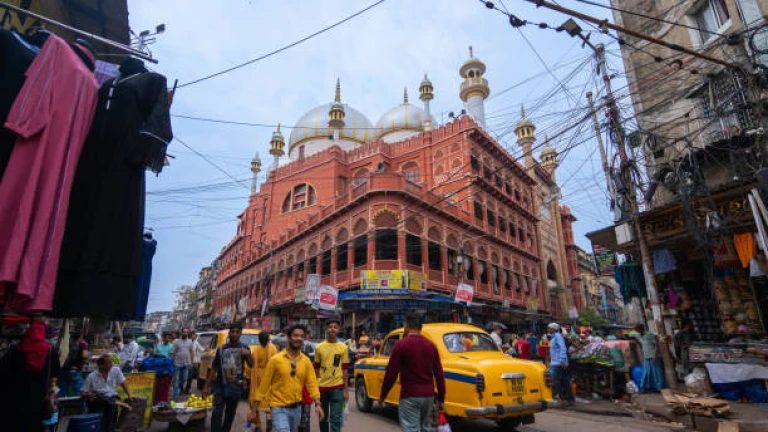 chor bazar Kolkata market