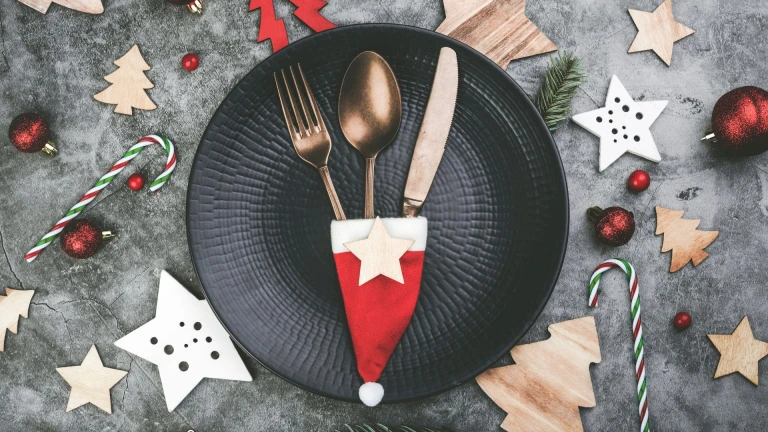  Christmas-themed dining