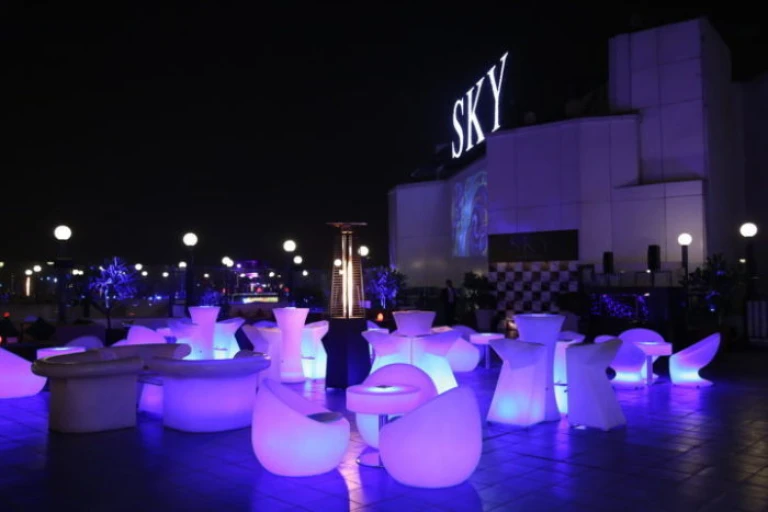 Sky Lounge at The Royal Plaza