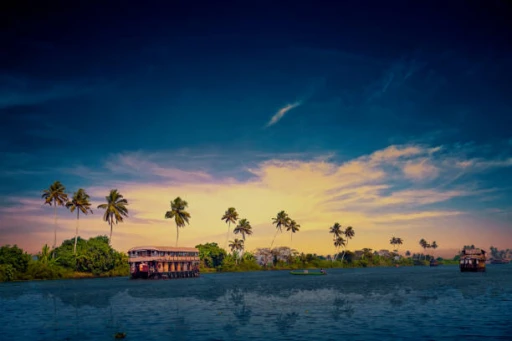 image for article 10 Reasons Why is Kerala a Perfect Holiday destination in 2024?