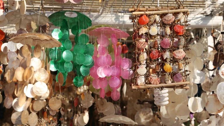 What Souvenirs to buy in Maldives? A Simple Guide